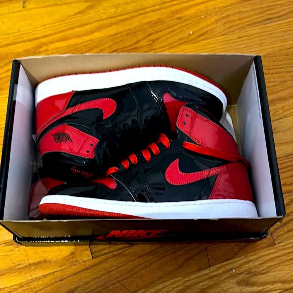 Nike Kids Sneakers - Black and Red